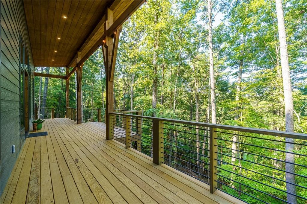 3 bedroom, 2 bathroom, 1,838 sq ft single family residence for sale at 106 Circle Drive, Ellijay, GA 30536 — photo 5