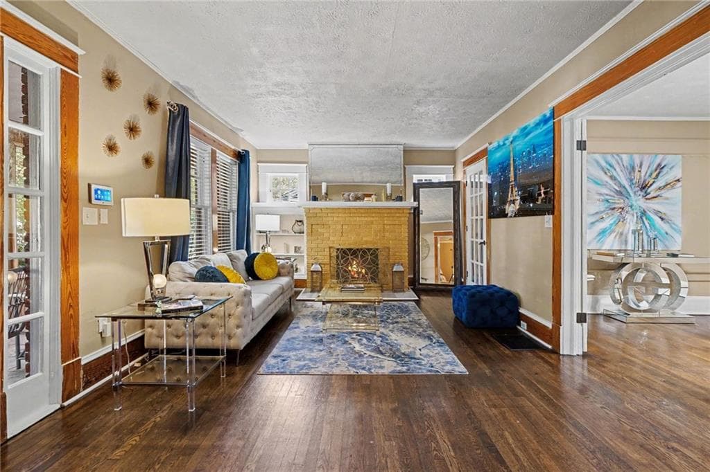 2 bedroom, 2 bathroom, 1,329 sq ft single family residence for rent at 223 Cambridge Avenue, Decatur, GA 30030 for $2,995 a month — photo 4