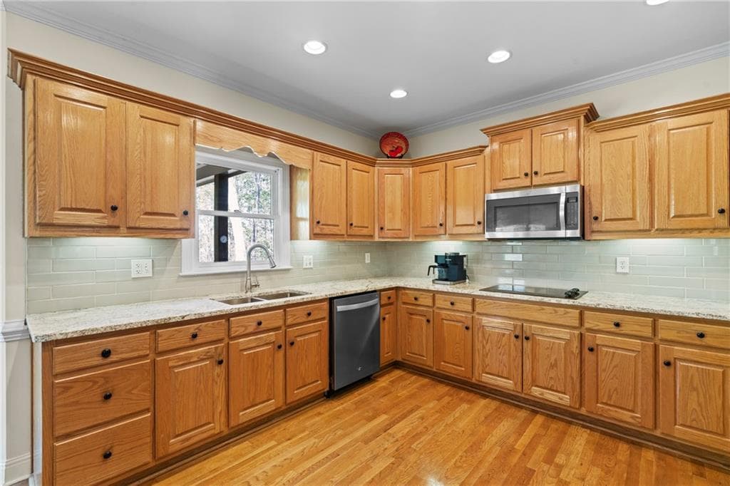 4 bedroom, 4 bathroom, 3,388 sq ft single family residence for sale at 6034 Nature Path Lane, Sugar Hill, GA 30518 — photo 10