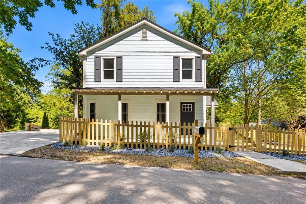3 bedroom, 3 bathroom, 1,302 sq ft single family residence for sale at 2458 St Joseph Avenue, Atlanta, GA 30318