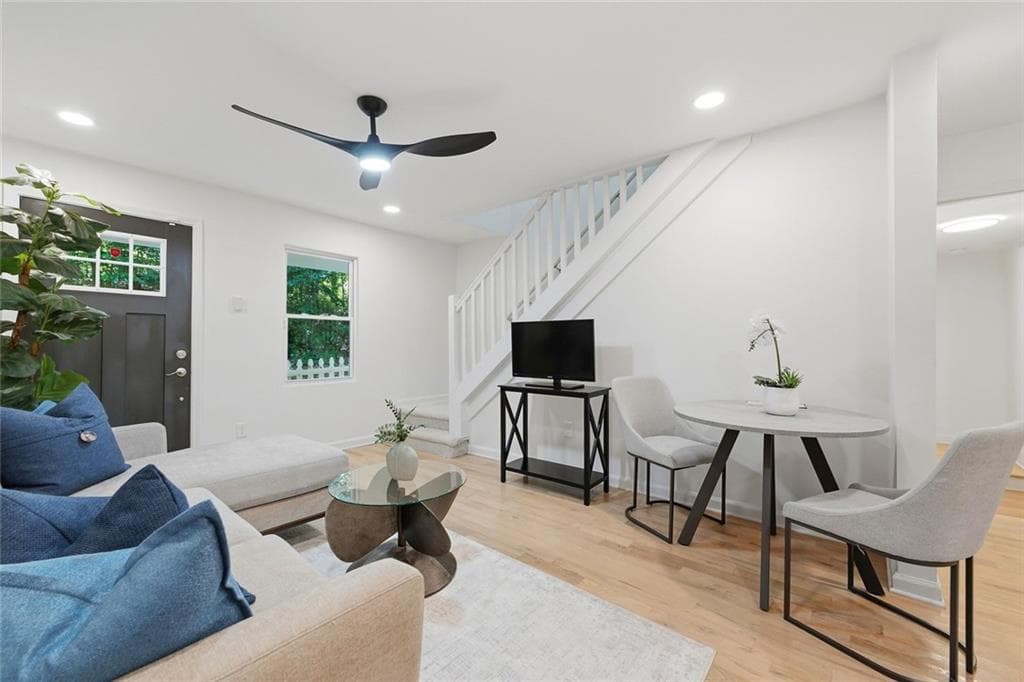 3 bedroom, 3 bathroom, 1,302 sq ft single family residence for sale at 2458 St Joseph Avenue, Atlanta, GA 30318 — photo 5