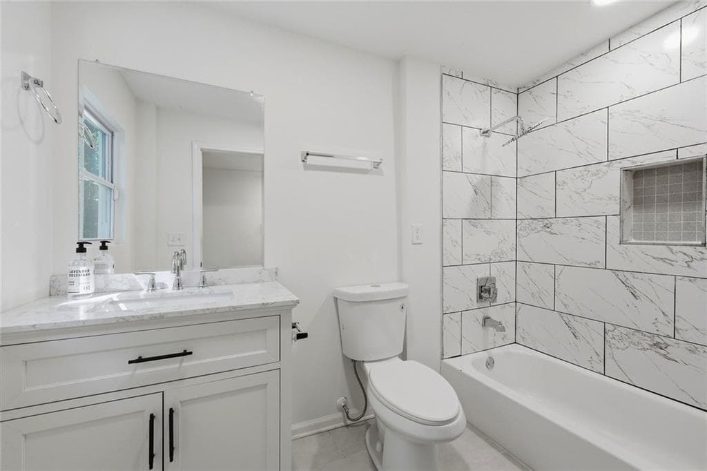3 bedroom, 3 bathroom, 1,302 sq ft single family residence for sale at 2458 St Joseph Avenue, Atlanta, GA 30318 — photo 9