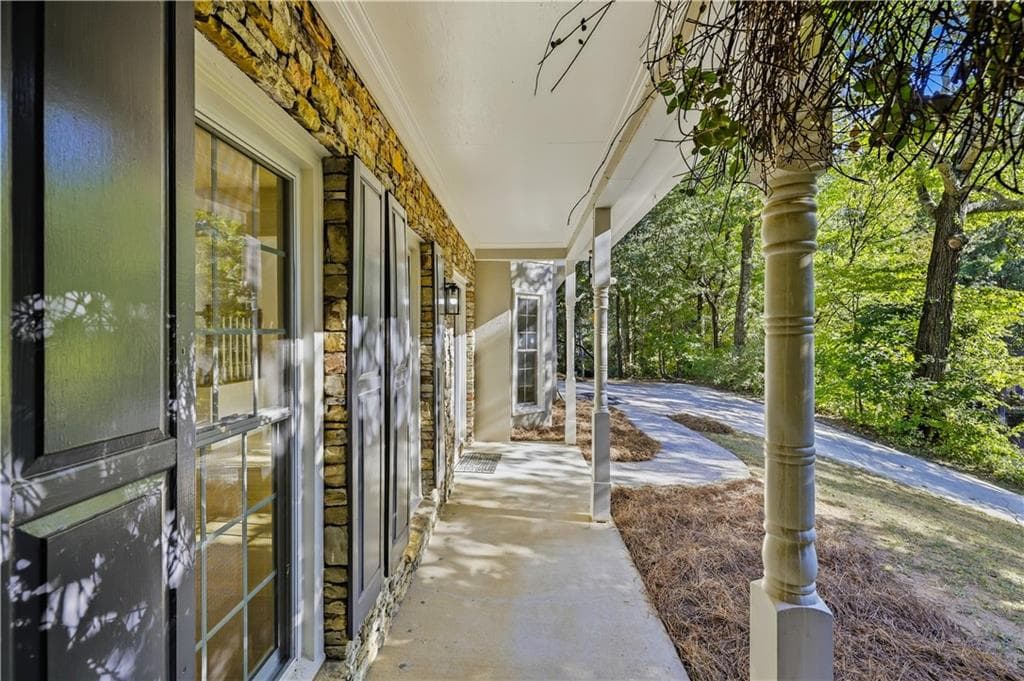 4 bedroom, 3 bathroom, 2,171 sq ft single family residence for sale at 1315 Tuxedo Court, Lawrenceville, GA 30043 — photo 5