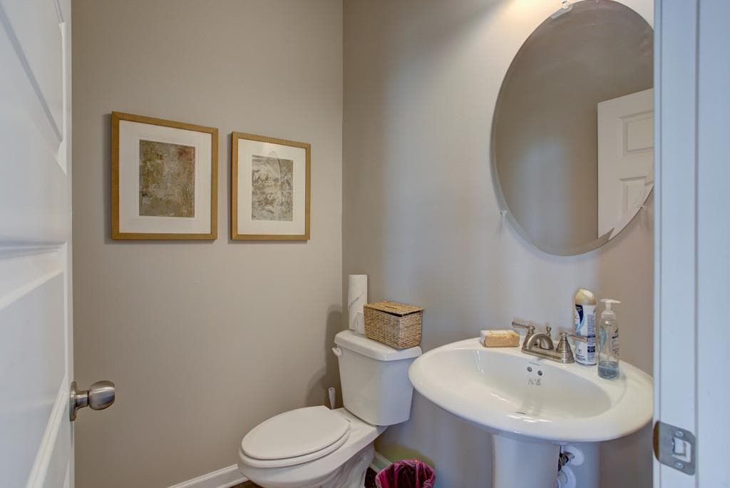 4 bedroom, 3 bathroom, 2,157 sq ft single family residence for sale at 210 Ruby Robin Drive, Jefferson, GA 30549 — photo 9