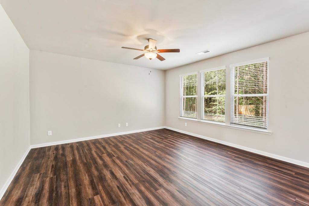 4 bedroom, 3 bathroom, 2,340 sq ft single family residence for sale at 200 Ruby Robin Road, Jefferson, GA 30549 — photo 8