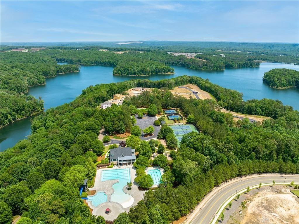 3 bedroom, 2 bathroom, 1,884 sq ft single family residence for sale at 1021 Pine Bark Lane, Canton, GA 30114 — photo 8