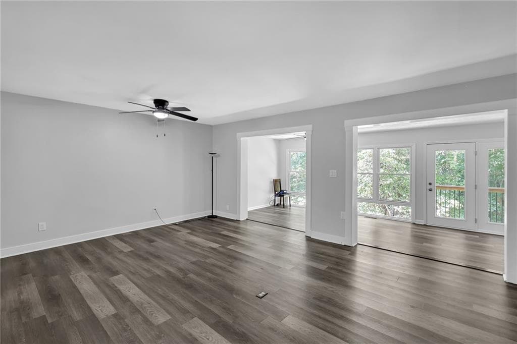 3 bedroom, 2 bathroom, 2,300 sq ft condominium for sale at 6500 Gaines Ferry Road G8, Flowery Branch, GA 30542 — photo 7