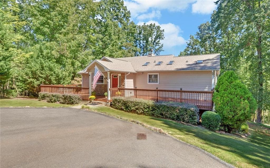 7 bedroom, 4 bathroom, 3,892 sq ft single family residence for sale at 447 Emerald Ridge, Dahlonega, GA 30533 — photo 2