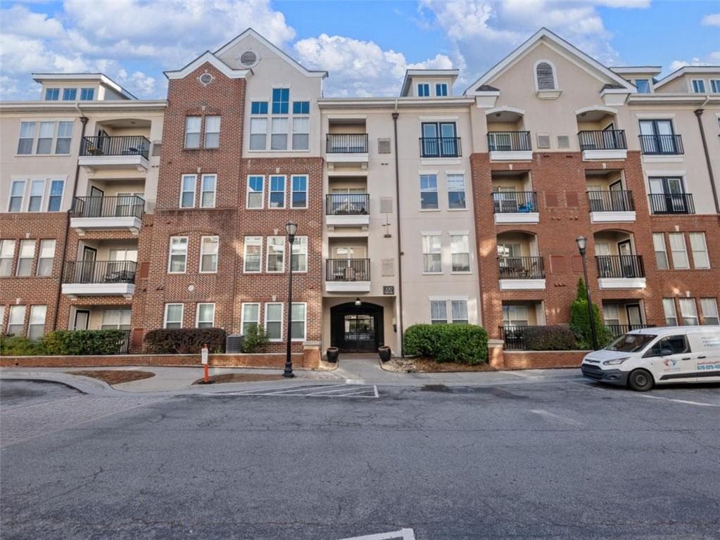 1 bedroom, 1 bathroom, 752 sq ft condominium for sale at 1850 Cotillion Drive 1210, Atlanta, GA 30338