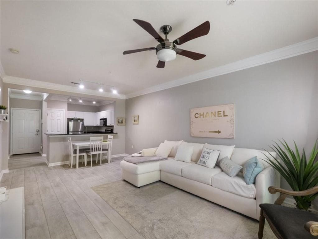 1 bedroom, 1 bathroom, 752 sq ft condominium for sale at 1850 Cotillion Drive 1210, Atlanta, GA 30338 — photo 10