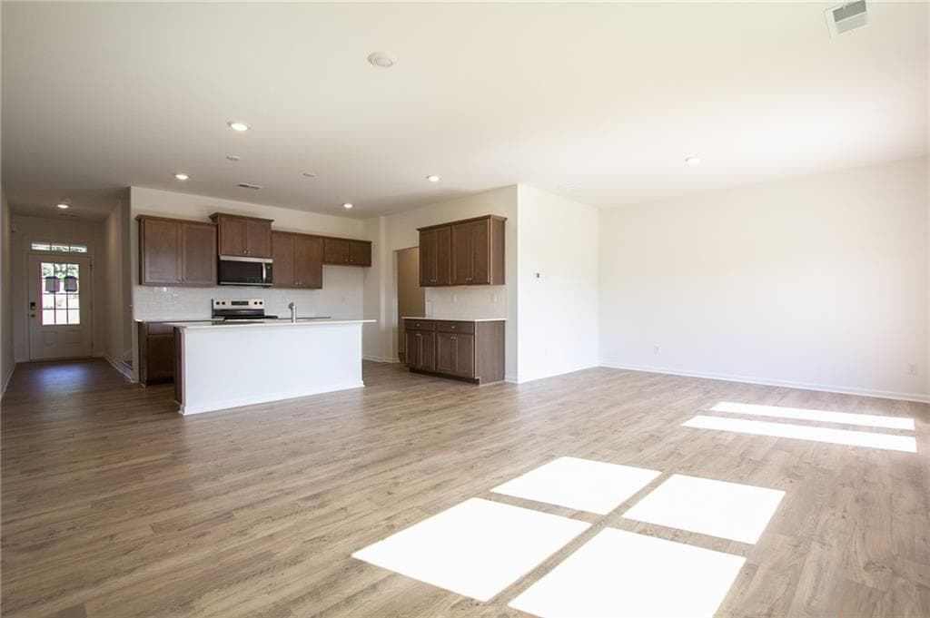 3 bedroom, 3 bathroom, 1,920 sq ft townhouse for sale at 3597 Rowlett Street, Decatur, GA 30034 — photo 7