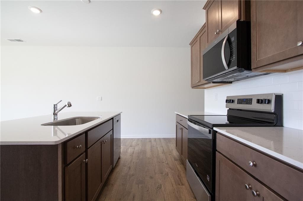 3 bedroom, 3 bathroom, 1,920 sq ft townhouse for sale at 3597 Rowlett Street, Decatur, GA 30034 — photo 8