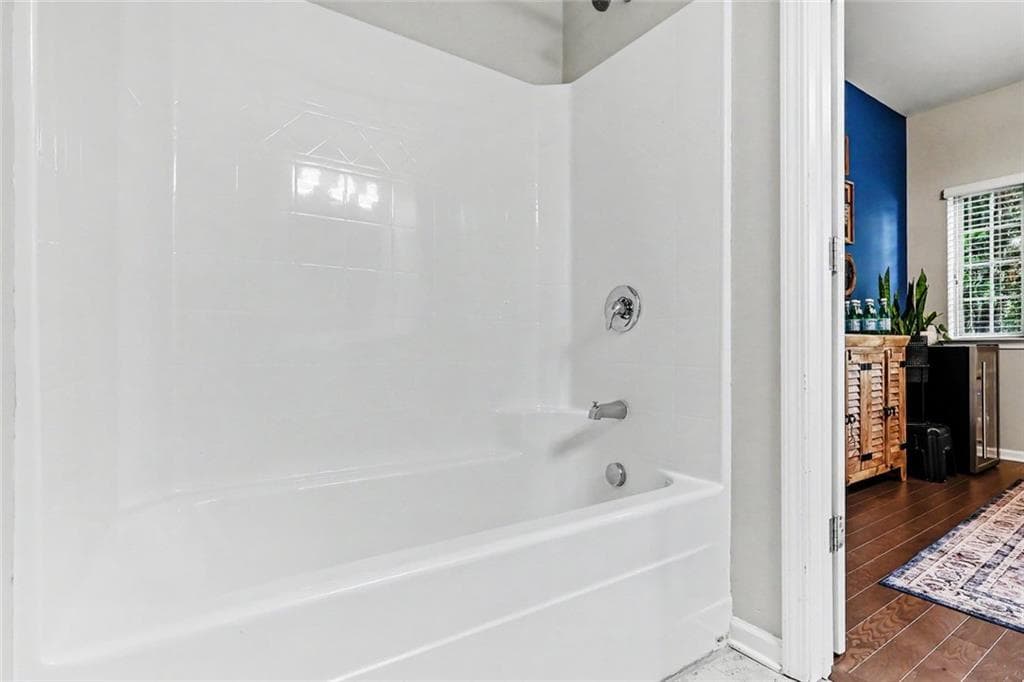 3 bedroom, 4 bathroom, 1,798 sq ft single family residence for sale at 1056 Moorewood Lane, Smyrna, GA 30080 — photo 8