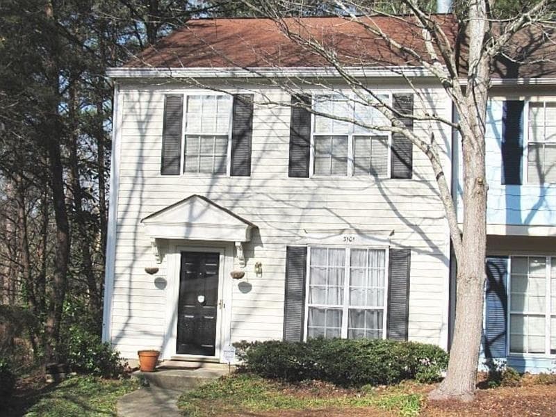 2 bedroom, 3 bathroom, 1,160 sq ft townhouse for rent at 3101 Queen Anne Court, Atlanta, GA 30350 for $2,000 a month — photo 1 of 21