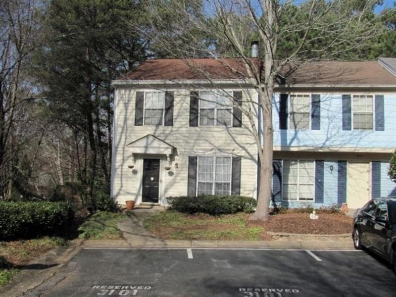 2 bedroom, 3 bathroom, 1,160 sq ft townhouse for rent at 3101 Queen Anne Court, Atlanta, GA 30350 for $2,000 a month — photo 2