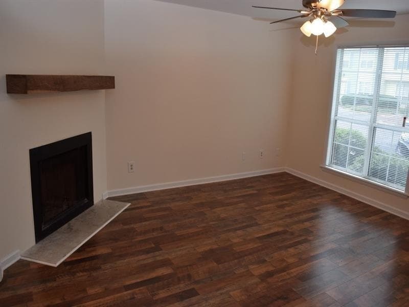 2 bedroom, 3 bathroom, 1,160 sq ft townhouse for rent at 3101 Queen Anne Court, Atlanta, GA 30350 for $2,000 a month — photo 4