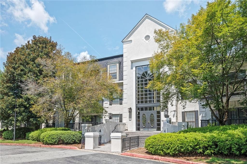 2 bedroom, 2 bathroom, 1,504 sq ft condominium for rent at 4303 Pine Heights Drive 4303, Atlanta, GA 30324 for $2,200 a month — photo 1 of 18