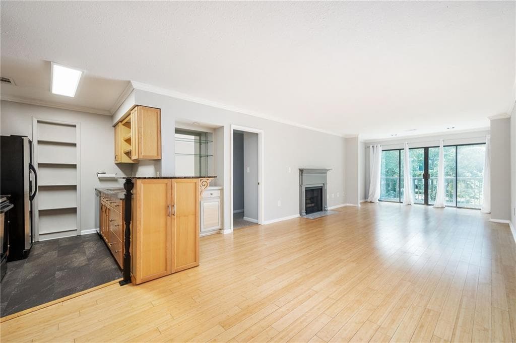 2 bedroom, 2 bathroom, 1,504 sq ft condominium for rent at 4303 Pine Heights Drive 4303, Atlanta, GA 30324 for $2,200 a month — photo 4