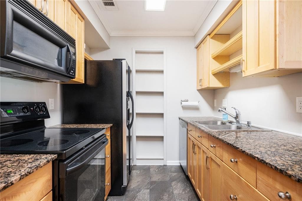 2 bedroom, 2 bathroom, 1,504 sq ft condominium for rent at 4303 Pine Heights Drive 4303, Atlanta, GA 30324 for $2,200 a month — photo 8
