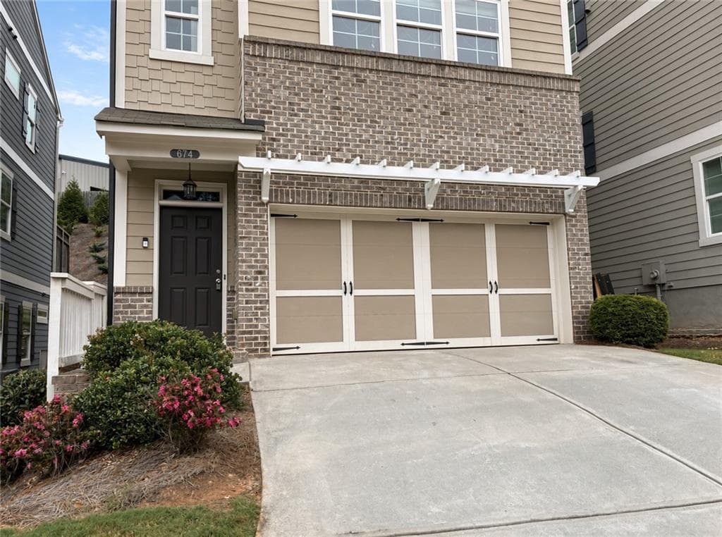 4 bedroom, 5 bathroom, 2,546 sq ft single family residence for sale at 674 Crosshaven Drive, Marietta, GA 30066 — photo 2