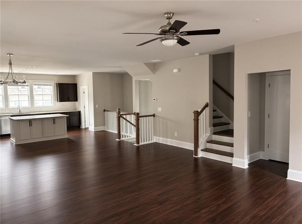 4 bedroom, 5 bathroom, 2,546 sq ft single family residence for sale at 674 Crosshaven Drive, Marietta, GA 30066 — photo 6