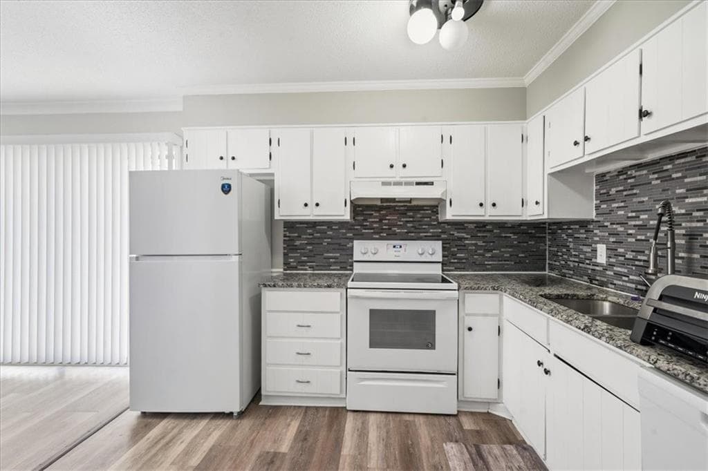 2 bedroom, 2 bathroom, 1,117 sq ft condominium for sale at 3626 Buford Highway C3, Brookhaven, GA 30329 — photo 8