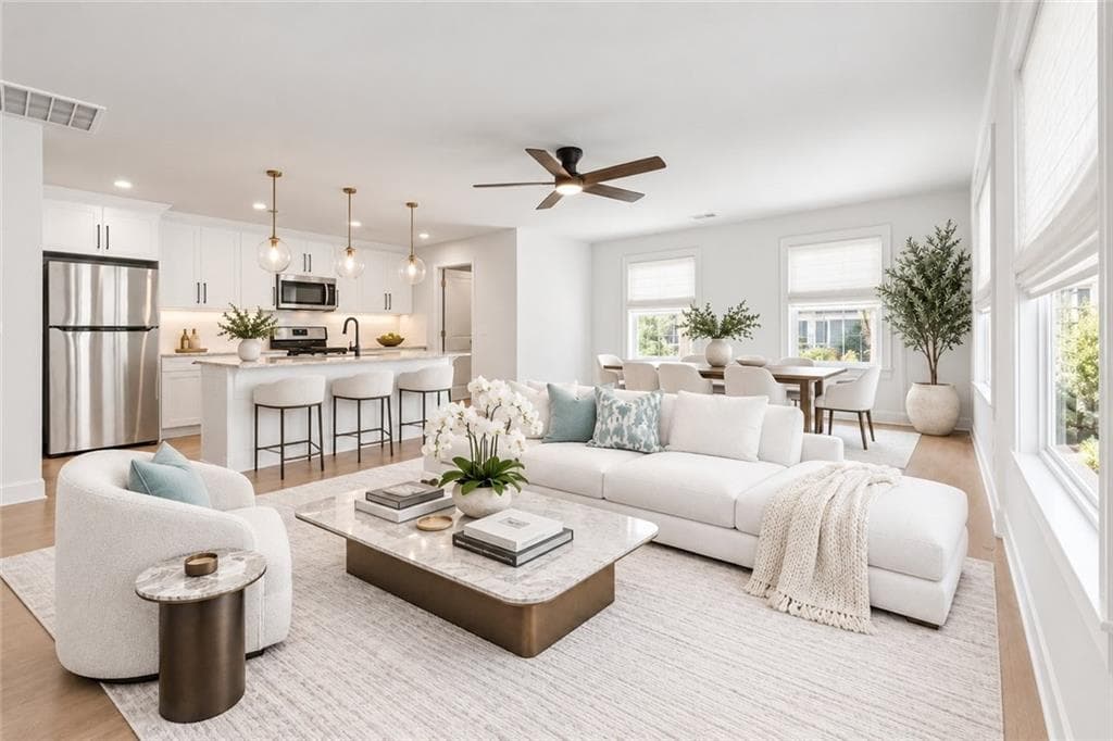 3 bedroom, 2 bathroom, 1,200 sq ft single family residence for sale at 2593 Walton Way, Marietta, GA 30060 — photo 5