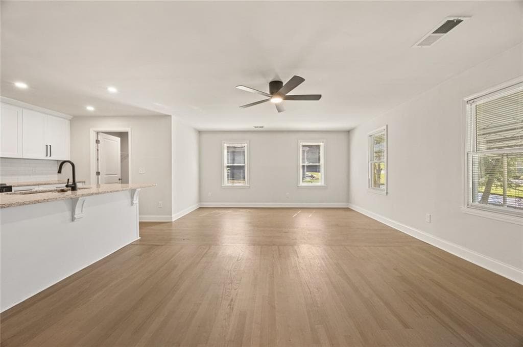 3 bedroom, 2 bathroom, 1,200 sq ft single family residence for sale at 2593 Walton Way, Marietta, GA 30060 — photo 6