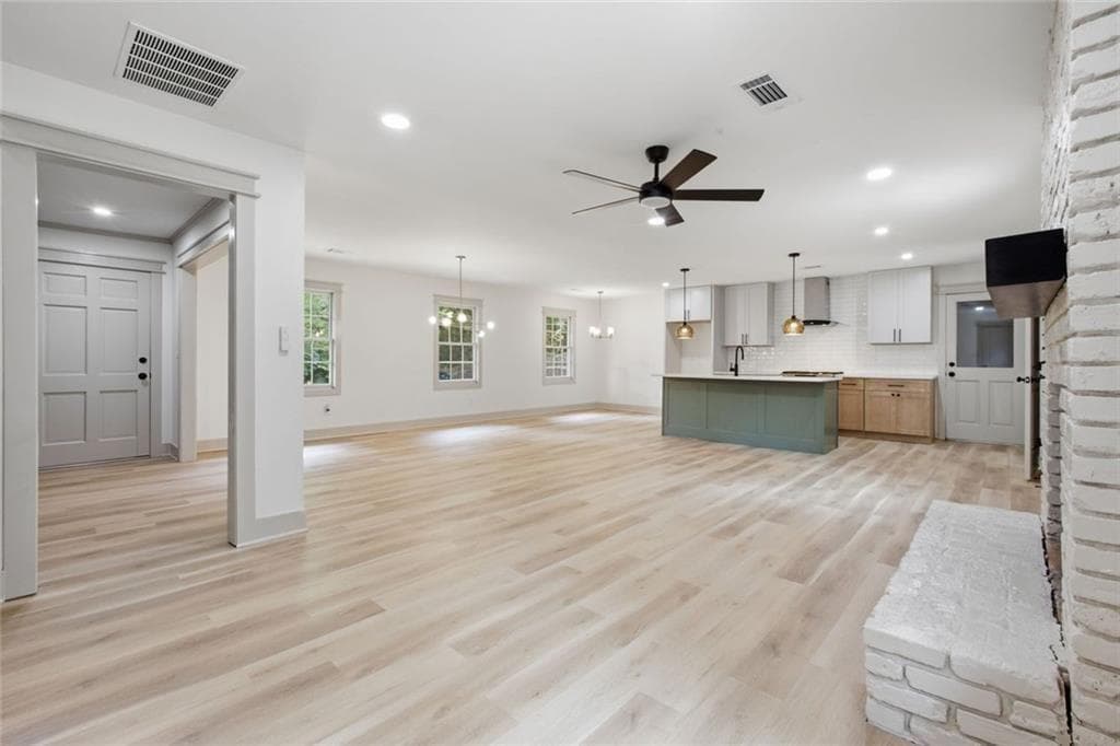 4 bedroom, 3 bathroom, 2,416 sq ft single family residence for sale at 3464 Herschel Road, College Park, GA 30337 — photo 6