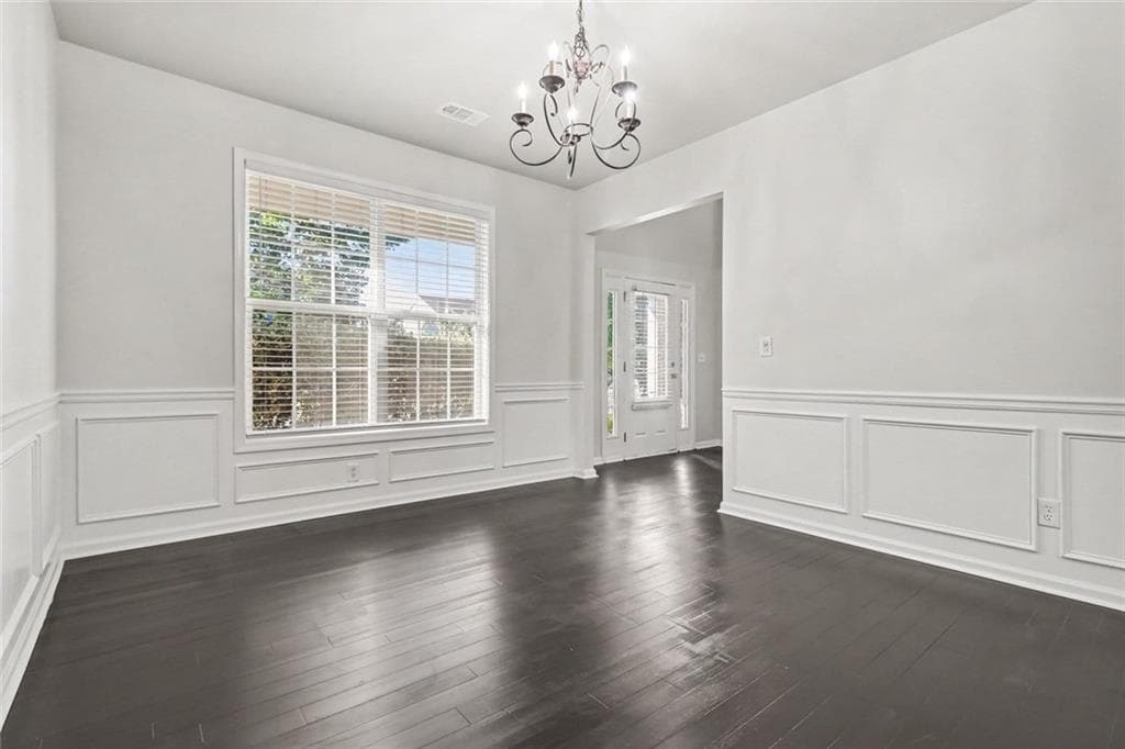 5 bedroom, 3 bathroom, 2,511 sq ft single family residence for sale at 1530 Dawn Valley Trail, Cumming, GA 30040 — photo 4