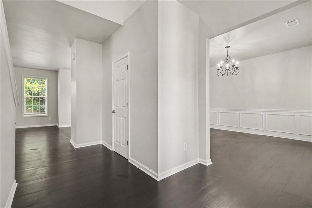 5 bedroom, 3 bathroom, 2,511 sq ft single family residence for sale at 1530 Dawn Valley Trail, Cumming, GA 30040 — photo 5