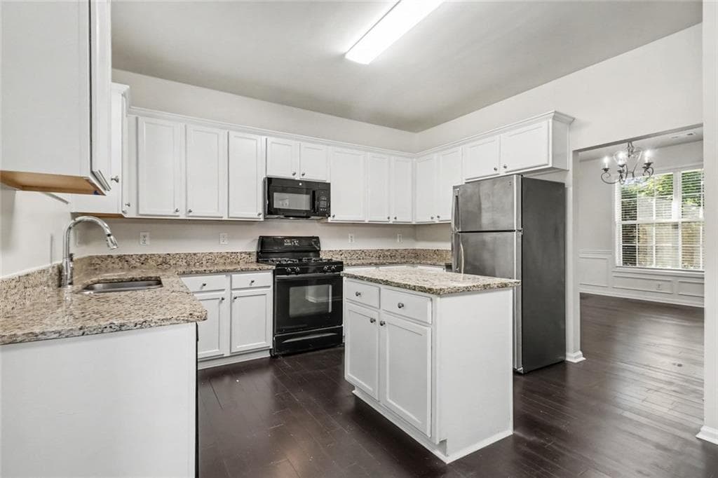 5 bedroom, 3 bathroom, 2,511 sq ft single family residence for sale at 1530 Dawn Valley Trail, Cumming, GA 30040 — photo 9