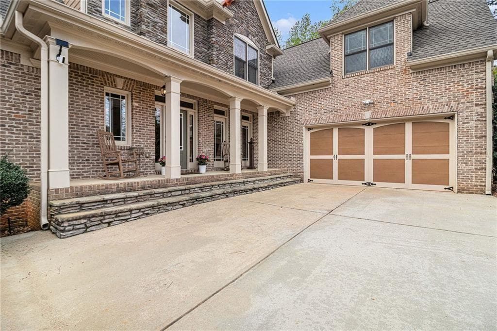 5 bedroom, 4 bathroom, 5,546 sq ft single family residence for sale at 7497 Treehouse Court, Douglasville, GA 30135 — photo 3
