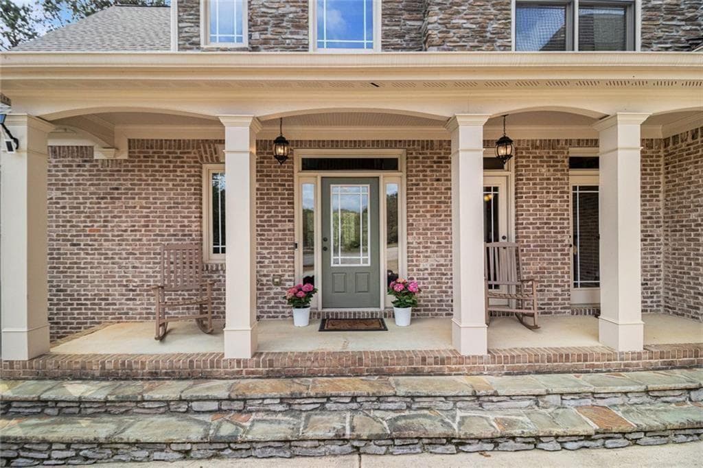 5 bedroom, 4 bathroom, 5,546 sq ft single family residence for sale at 7497 Treehouse Court, Douglasville, GA 30135 — photo 4