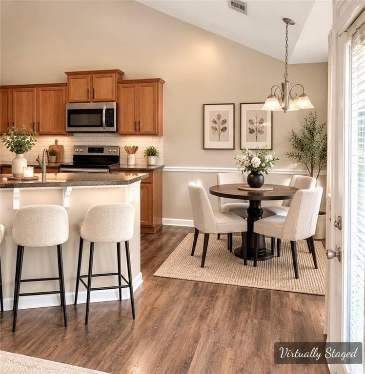 4 bedroom, 2 bathroom, 1,956 sq ft single family residence for sale at 126 Hampton Drive, Jefferson, GA 30549 — photo 7