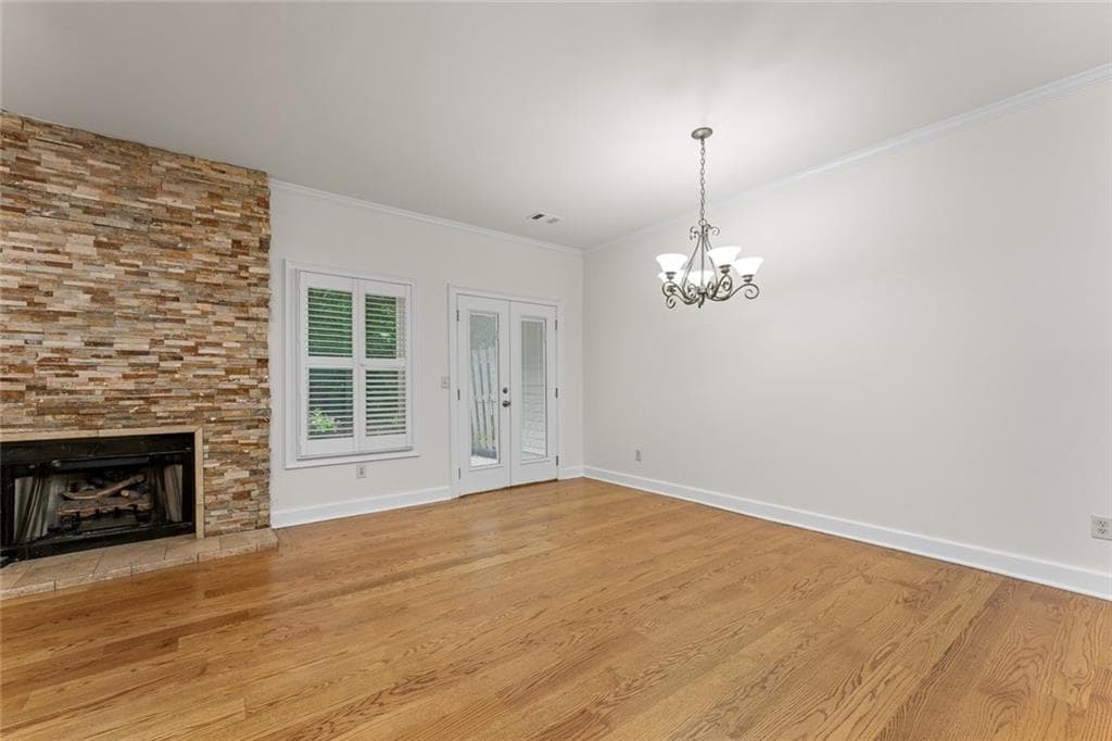 3 bedroom, 3 bathroom, 2,058 sq ft townhouse for sale at 4150 Rogers Creek Court, Duluth, GA 30096 — photo 6