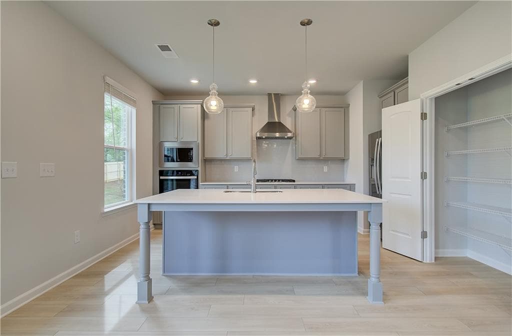 4 bedroom, 3 bathroom, 2,864 sq ft single family residence for sale at 261 Chiswick Loop, Stockbridge, GA 30281 — photo 10