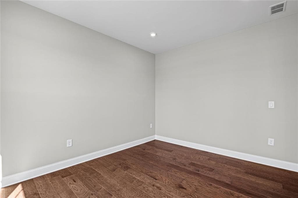 5 bedroom, 5 bathroom, 3,586 sq ft single family residence for sale at 716 Conley Drive, Canton, GA 30115 — photo 8