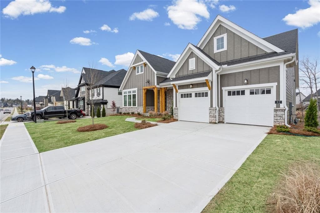 4 bedroom, 3 bathroom, 2,699 sq ft single family residence for sale at 82 Clear Lake Parkway, Hoschton, GA 30548 — photo 5