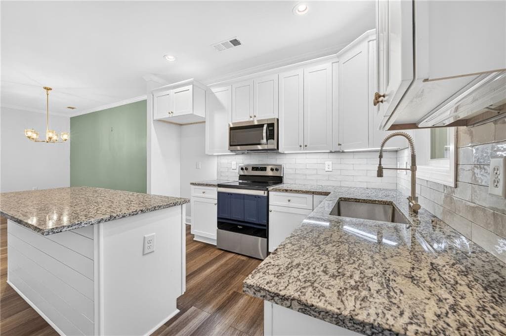 3 bedroom, 3 bathroom, 1,662 sq ft townhouse for sale at 116 Magnolia Place, Homer, GA 30547 — photo 8