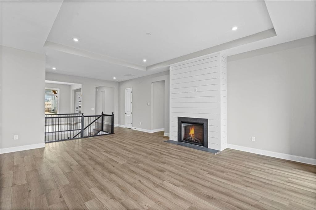 4 bedroom, 3 bathroom, 2,699 sq ft single family residence for sale at 82 Clear Lake Parkway, Hoschton, GA 30548 — photo 10