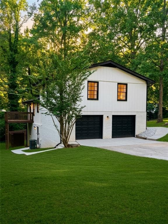 4 bedroom, 3 bathroom, 1,820 sq ft single family residence for sale at 567 Woodland Lane, Lawrenceville, GA 30043 — photo 2