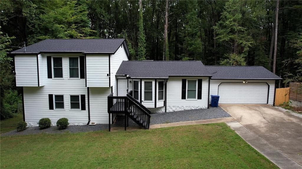 6 bedroom, 4 bathroom, 2,570 sq ft single family residence for sale at 1173 Mill Ridge, Lawrenceville, GA 30046 — photo 3