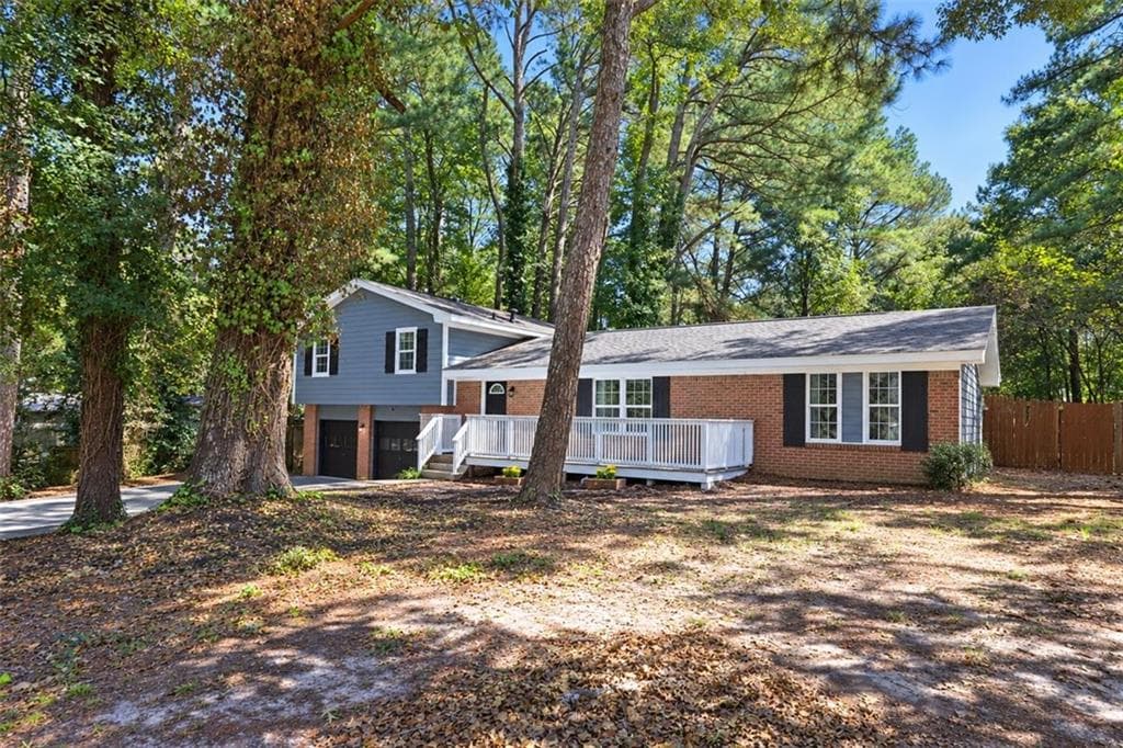 3 bedroom, 3 bathroom, 2,382 sq ft single family residence for sale at 3136 Bruckner Boulevard, Snellville, GA 30078 — photo 3