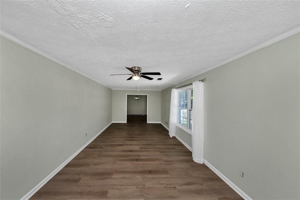 3 bedroom, 3 bathroom, 2,382 sq ft single family residence for sale at 3136 Bruckner Boulevard, Snellville, GA 30078 — photo 6
