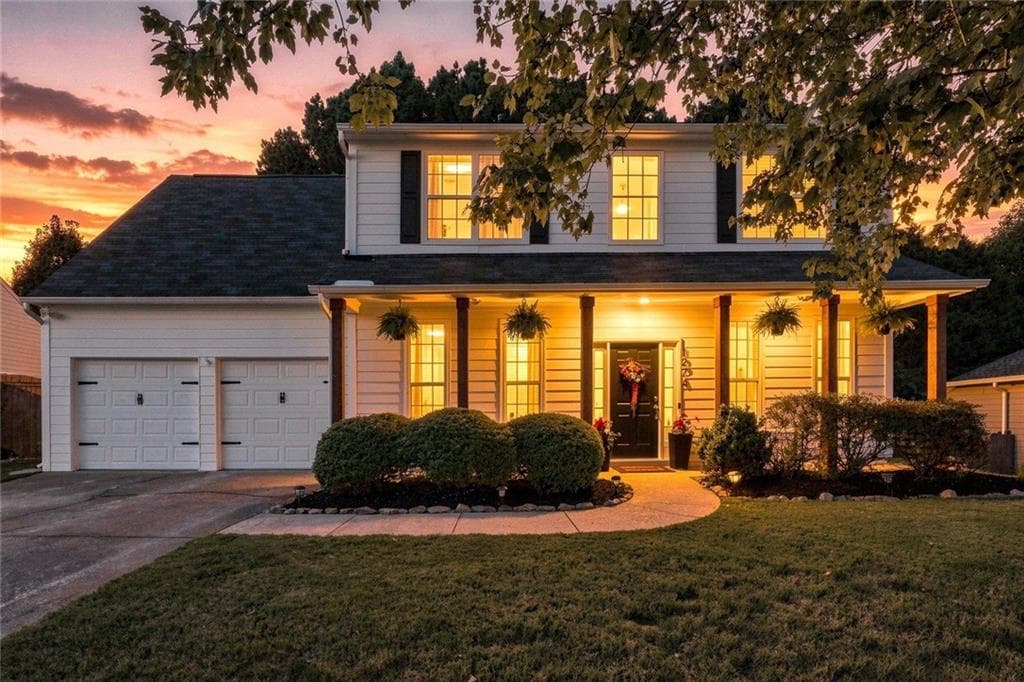 4 bedroom, 3 bathroom, 2,016 sq ft single family residence for sale at 1274 Dalesford Drive, Alpharetta, GA 30004 — photo 2