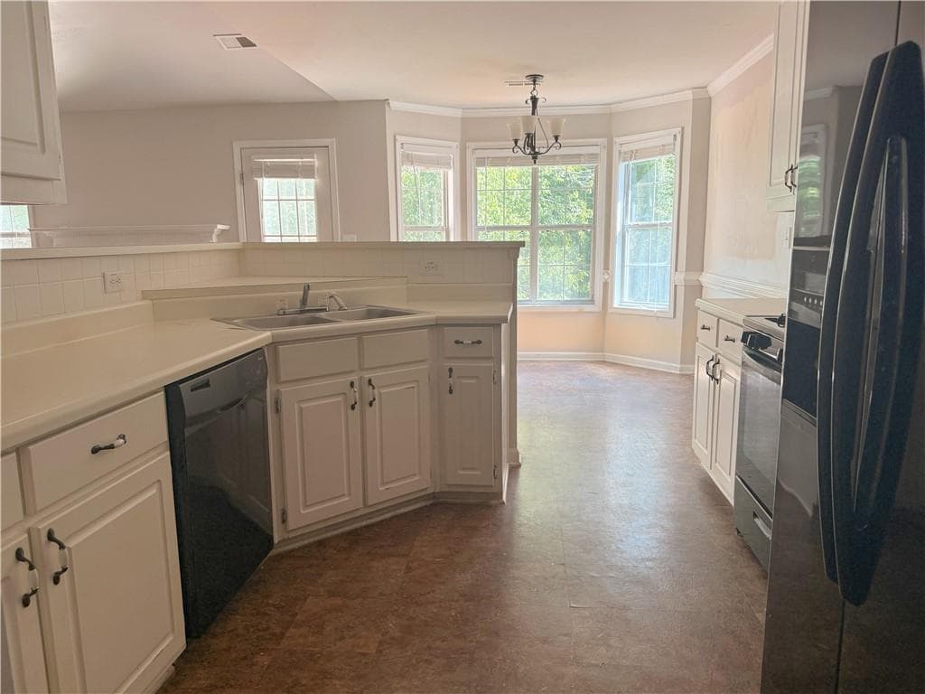 3 bedroom, 2 bathroom, 1,560 sq ft single family residence for sale at 1759 Portwest Way, Hampton, GA 30228 — photo 7