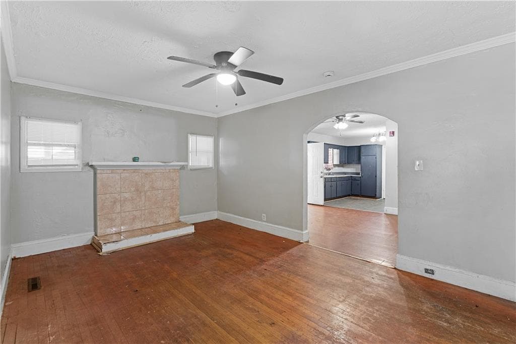 5 bedroom, 2 bathroom, 2,061 sq ft single family residence for sale at 1067 Constitution Road, Atlanta, GA 30315 — photo 2