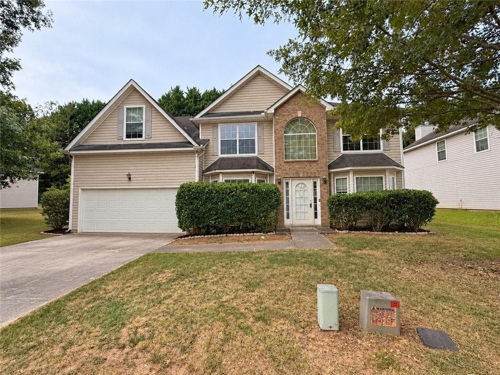 4 bedroom, 3 bathroom, 3,152 sq ft single family residence for sale at 580 Lakeridge Court, Covington, GA 30016