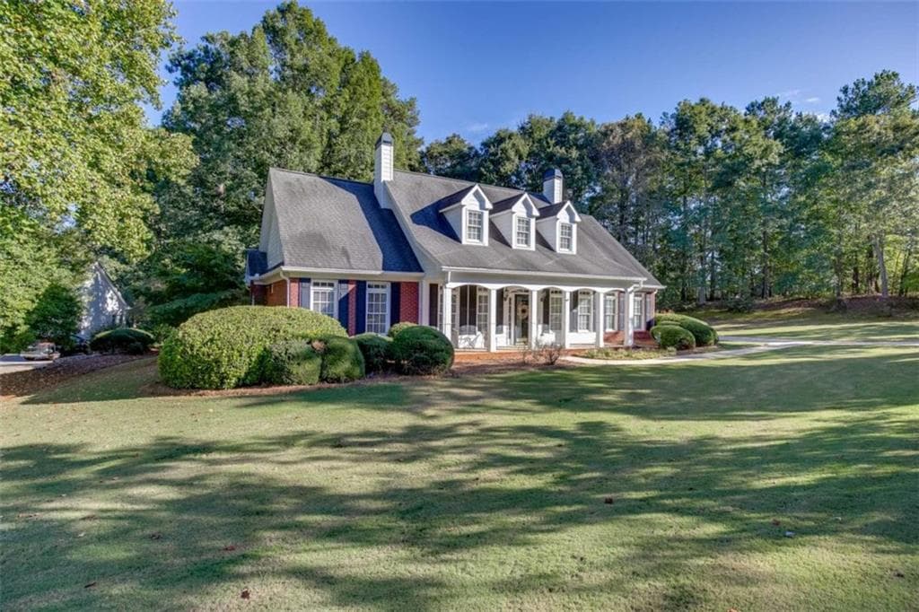 3 bedroom, 4 bathroom, 3,480 sq ft single family residence for sale at 251 Providence Club Drive, Monroe, GA 30656 — photo 2